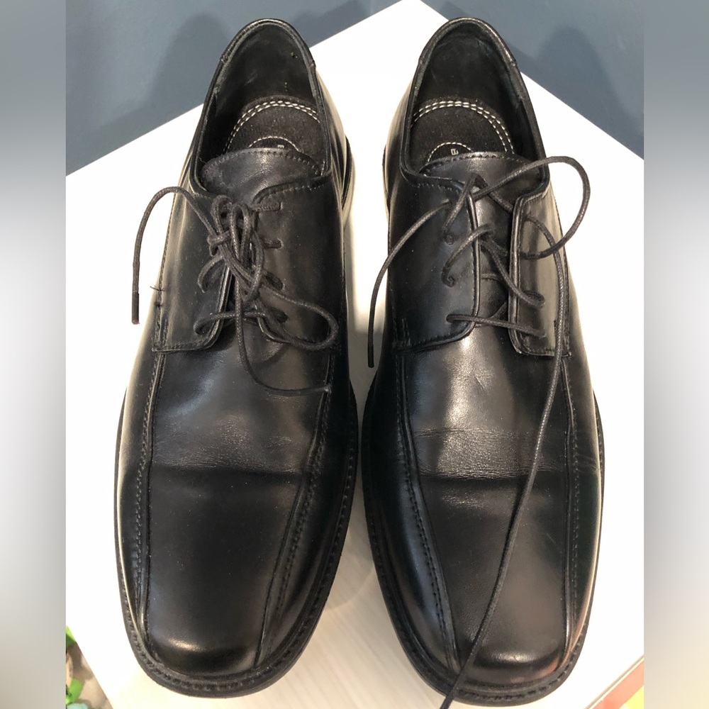 Men’s Bostonian Duralite Black Shoes Size 9